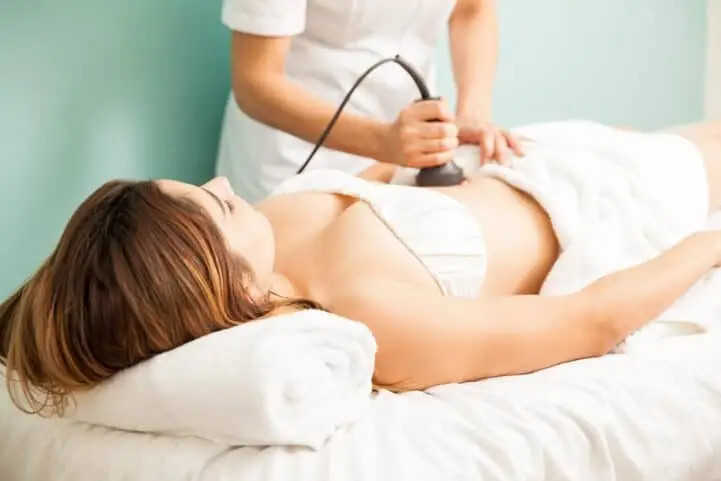 Zabieg na ujędrnienie ciała w RosaMed Clinic Warszawa